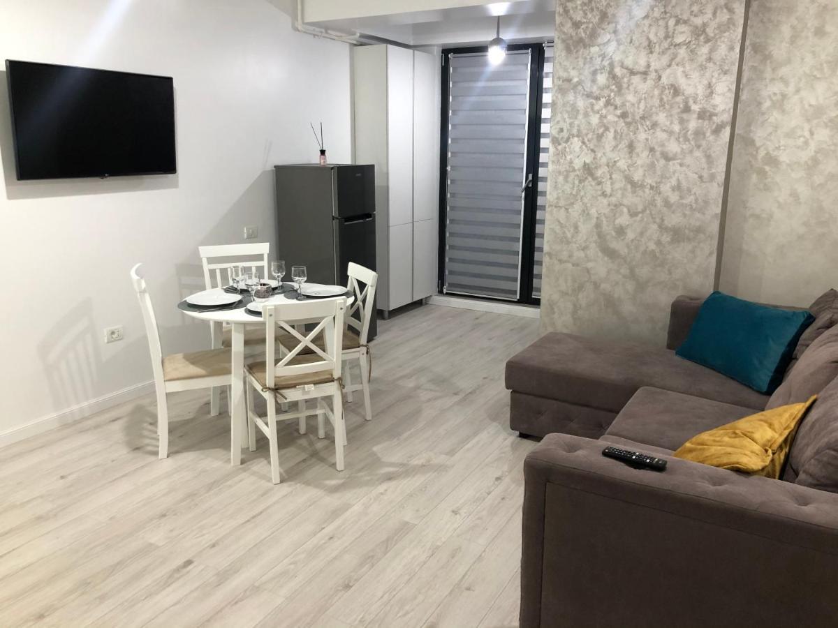 Apartament Nataly Building Lake Lejlighed Mamaia Eksteriør billede